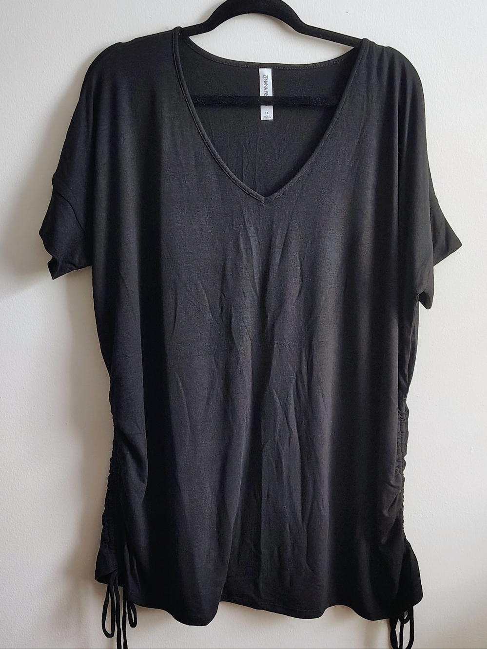 Zenana‎ Black V-Neck Side Tie Top | Adjustable Ruched Sides | Casual Lounge Tee